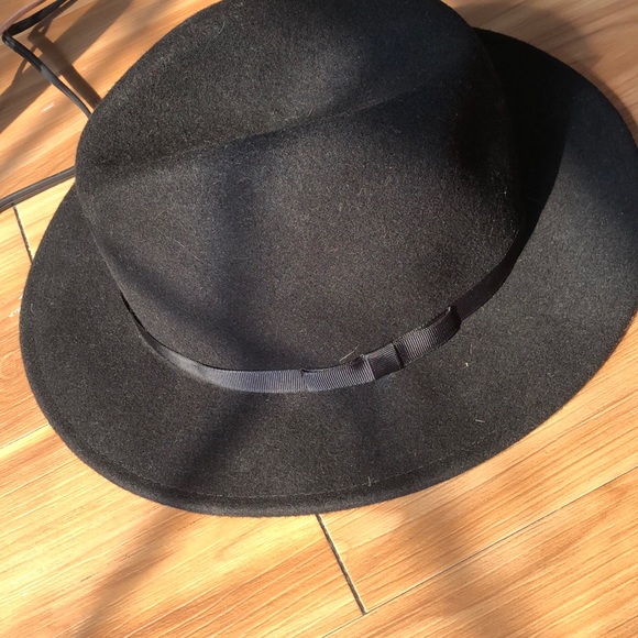 black hat - Picture 2 of 3